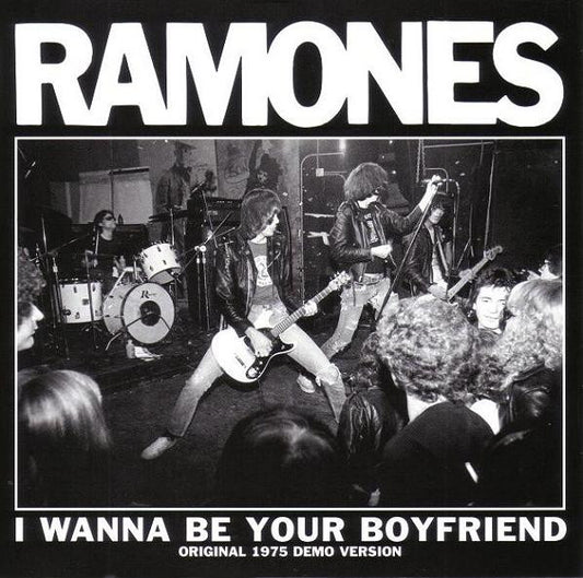 RAMONES - I WANNA BE YOUR BOYFRIEND / JUDY IS A PUNK (7", 45 RPM)