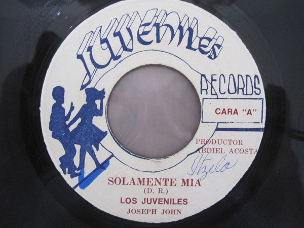 LOS JUVENILES - SOLAMENTE MIA / PANAMEÑO SOY (7", 45 RPM)